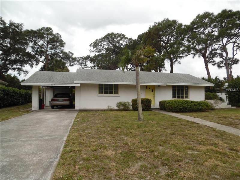 Property Photo:  625 Armada Road S  FL 34285 