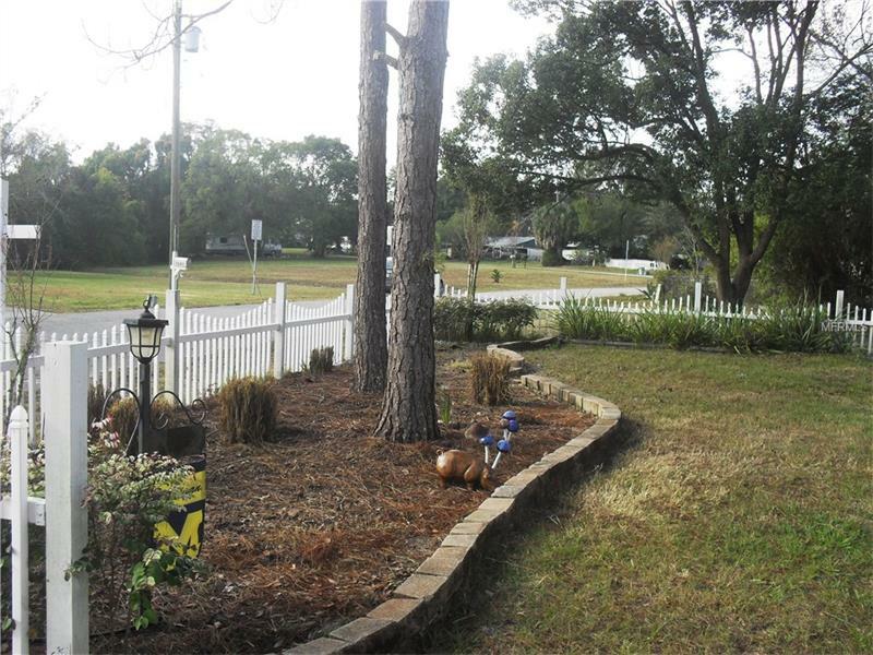 Property Photo:  1240 Lake Lucerne Circle  FL 32708 