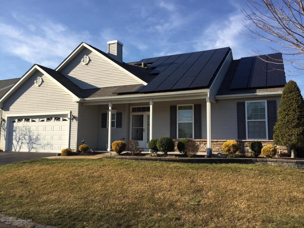 Property Photo: 7 Curry Court NJ 08759