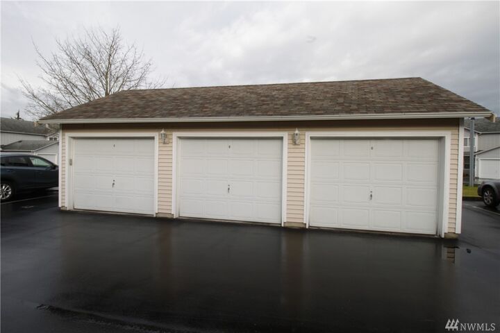 Property Photo: 6313 111th Ave E WA 98372