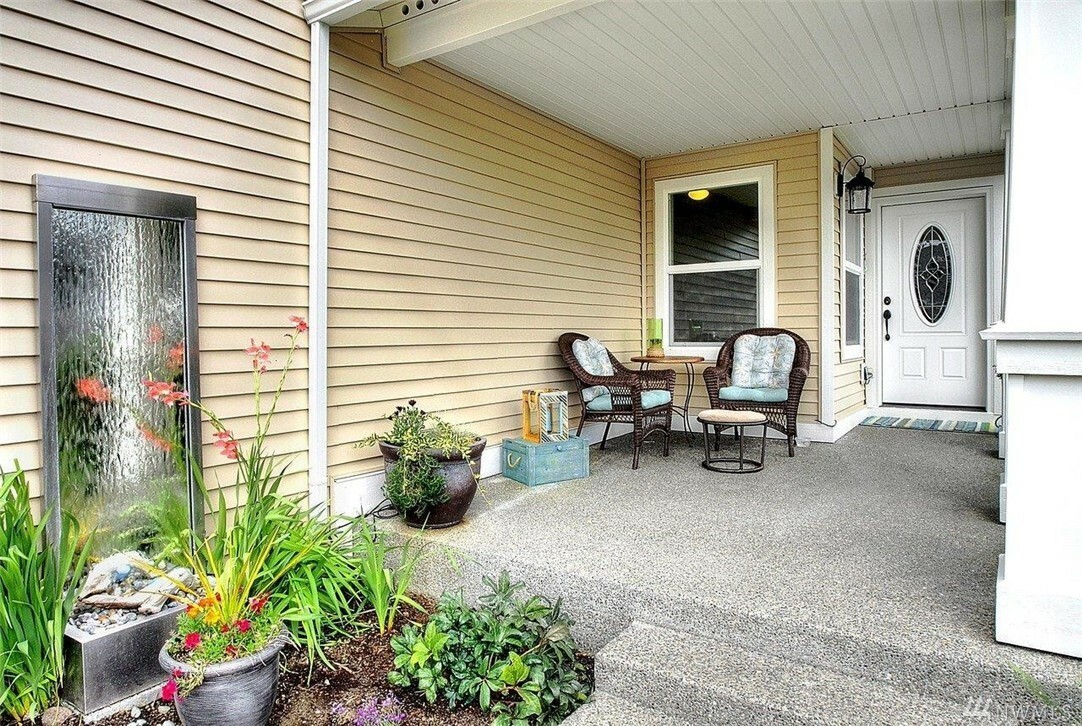 Property Photo:  11284 Borgen Lp  WA 98332 