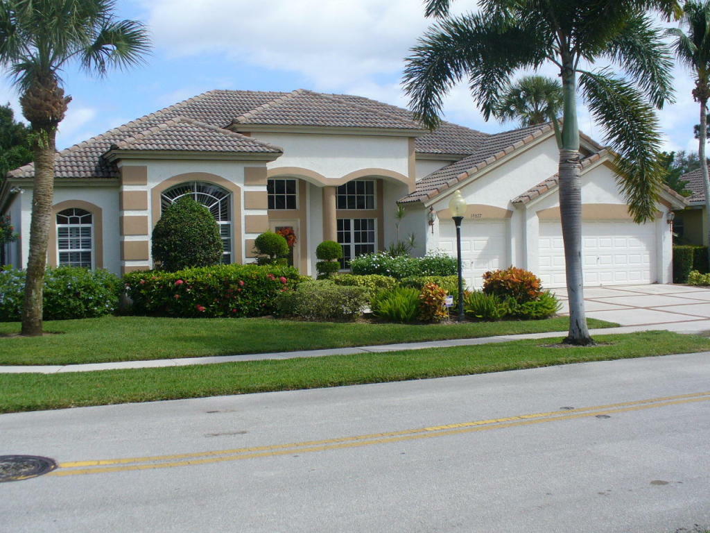 Property Photo: 19077 SE Loxahatchee River Road FL 33458