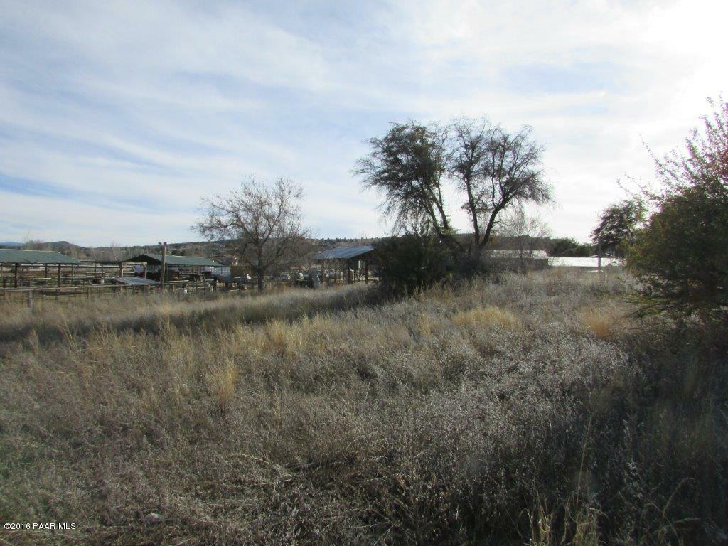 Property Photo:  7270 N Stable Lane  AZ 86305 