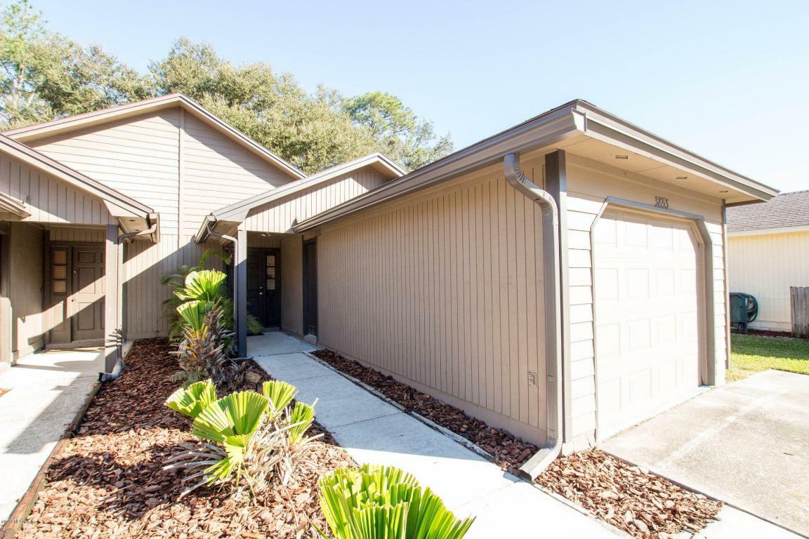 Property Photo: 3853 Windridge Court FL 32257