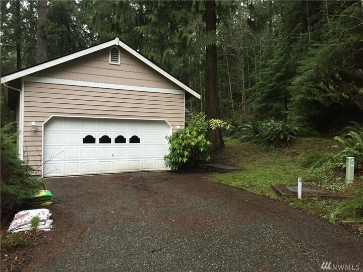 Property Photo:  6 Ravenwood Ct  WA 98229 