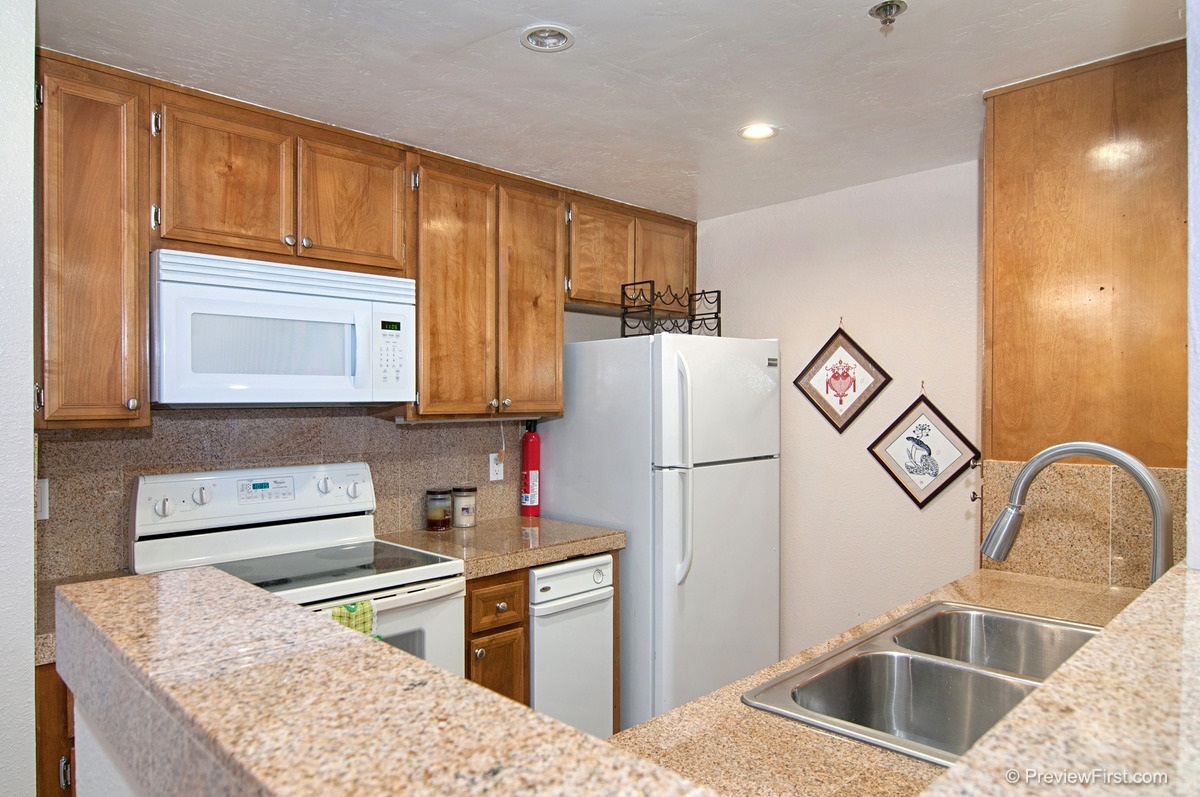 Property Photo:  1514 7th Avenue 204  CA 92101 