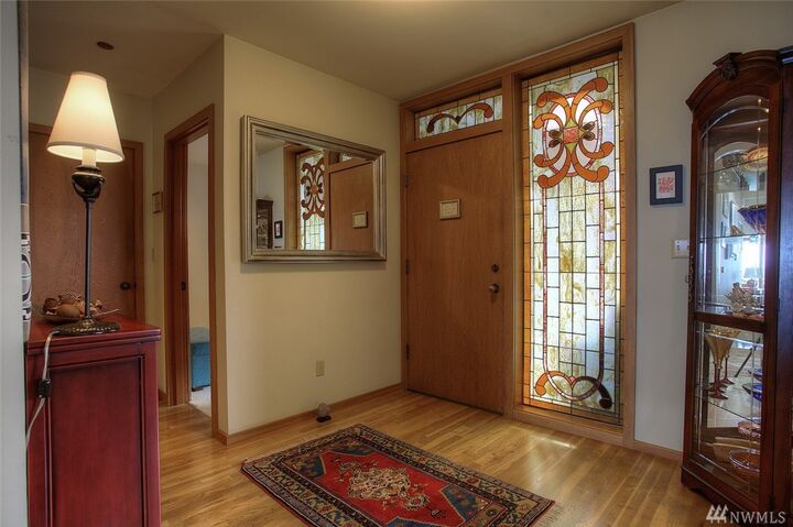 Property Photo:  312 N Stadium Way 402  WA 98403 