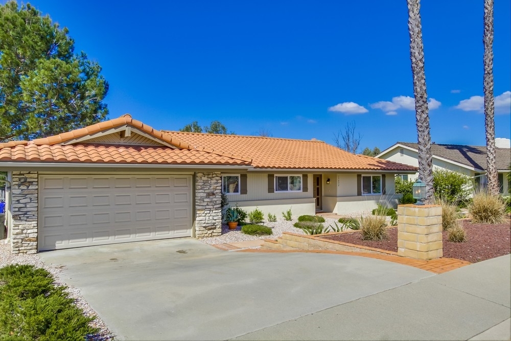 Property Photo:  17472 Bernardo Oaks Drive  CA 92128 