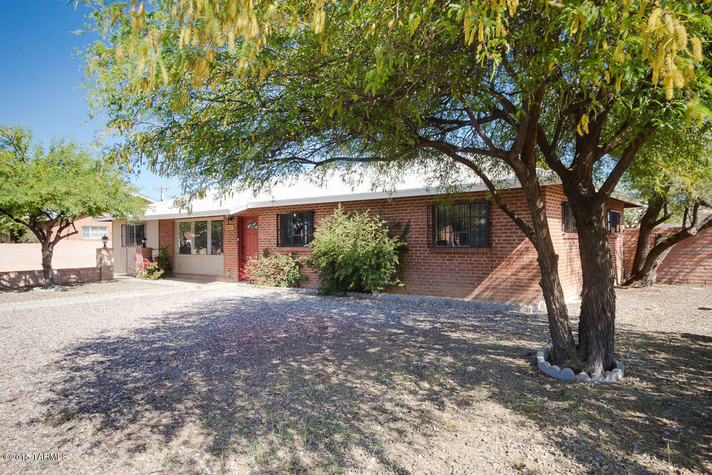 Property Photo:  6667 E Scarlett Street  AZ 85710 