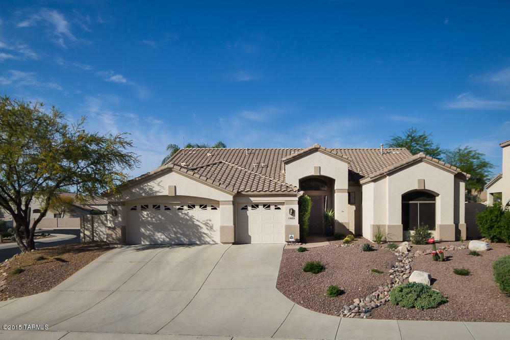 Property Photo: 13079 N Pioneer Way AZ 85755