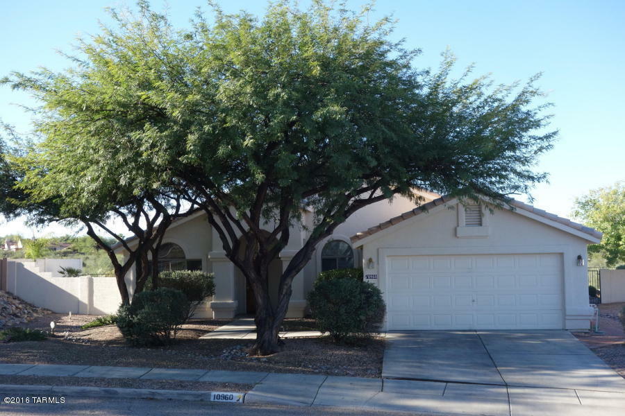 Property Photo: 10960 E Trailhead Road AZ 85748
