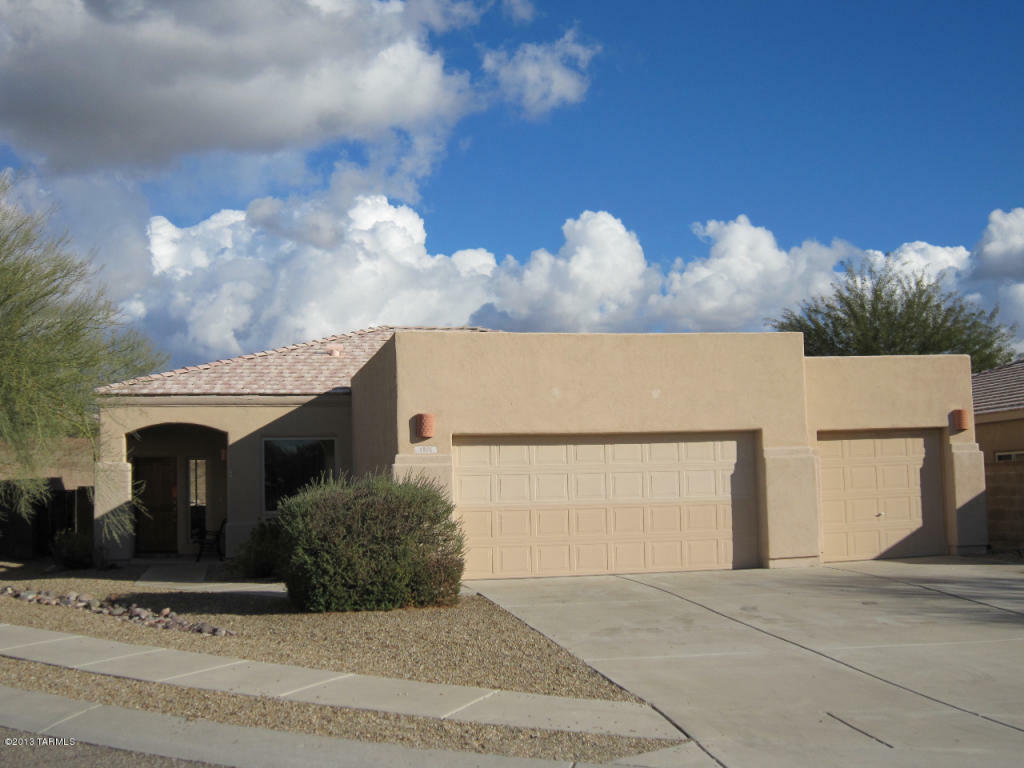 Property Photo:  4852 W Saguaro Point Place  AZ 85658 