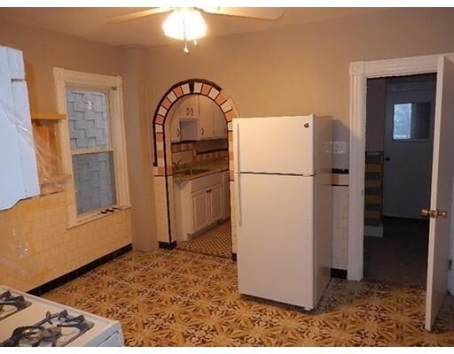 Property Photo:  228 Main St 1  MA 02149 