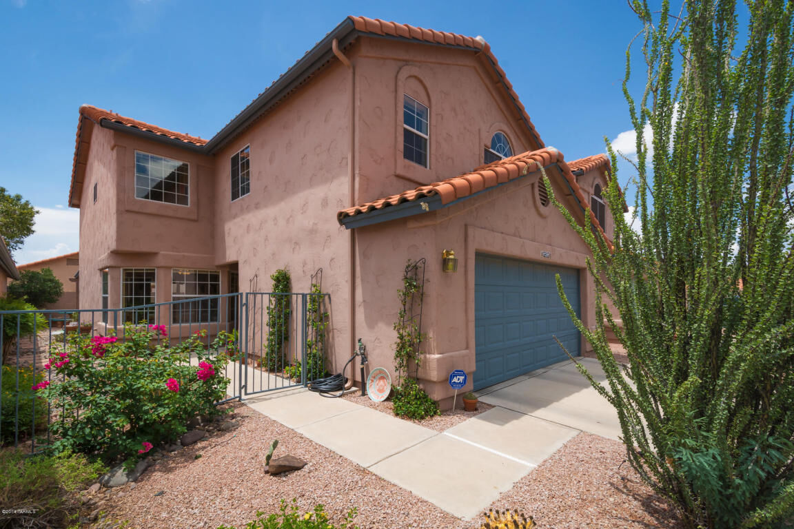 Property Photo:  5385 N Entrada De Sabino  AZ 85750 