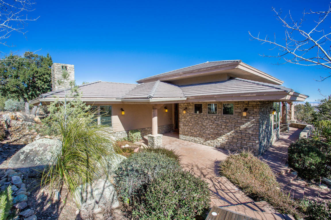 Property Photo:  962 Broken Branch Drive  AZ 86303 