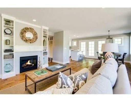 Property Photo: 17 Dobson Circle MA 01453