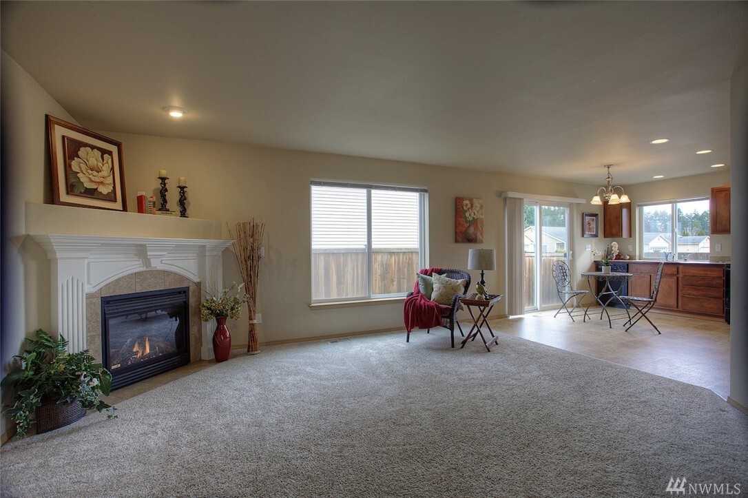 Property Photo: 17215 24th Av Ct E WA 98445