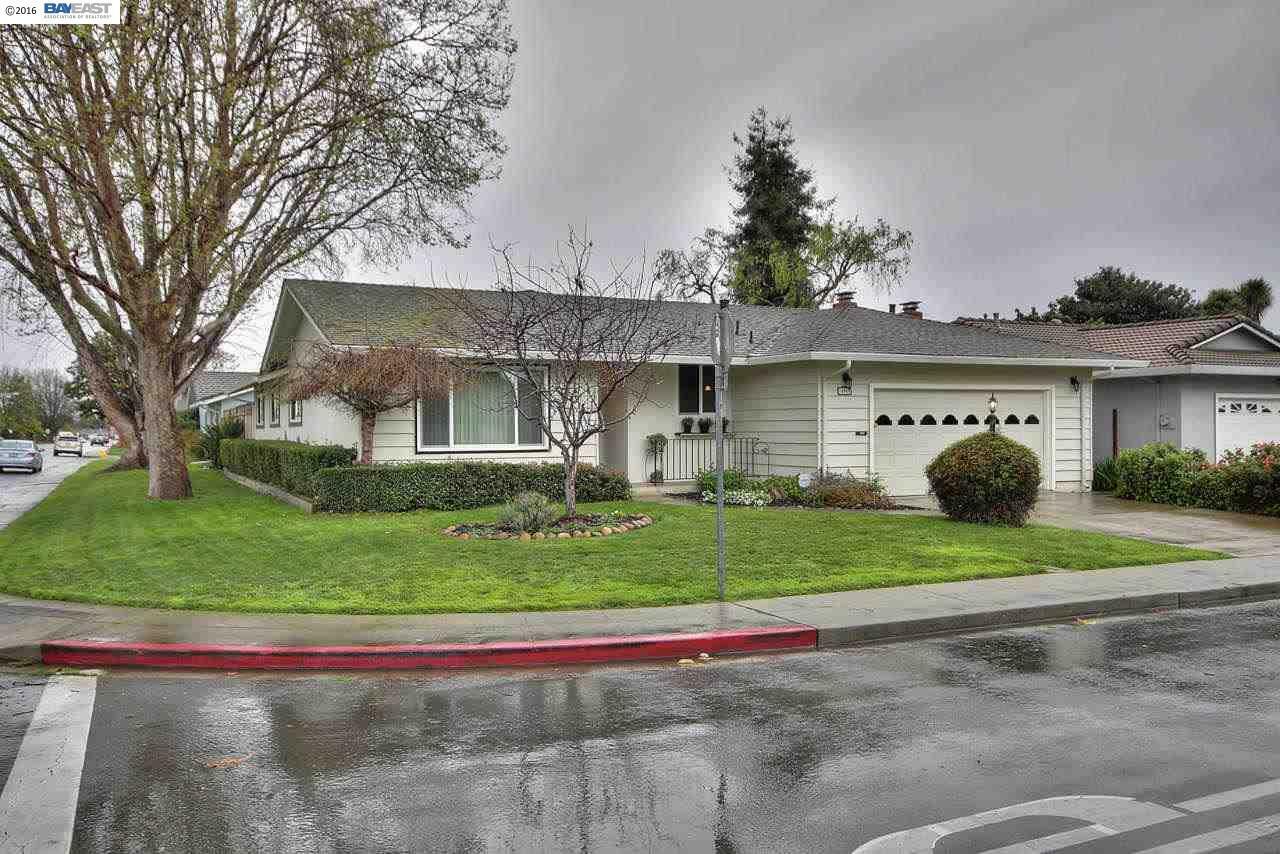 Property Photo:  34981 Perry Rd  CA 94587 