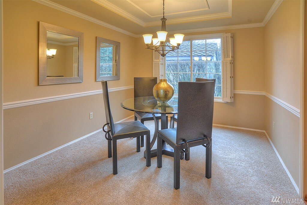 Property Photo: 24545 SE 44th St WA 98029