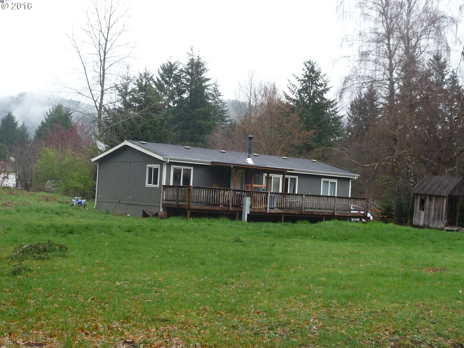 Property Photo:  52 Brooks Rd  WA 98610 