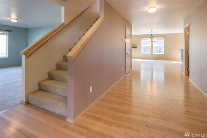 Property Photo: 17909 93rd Ave E WA 98375