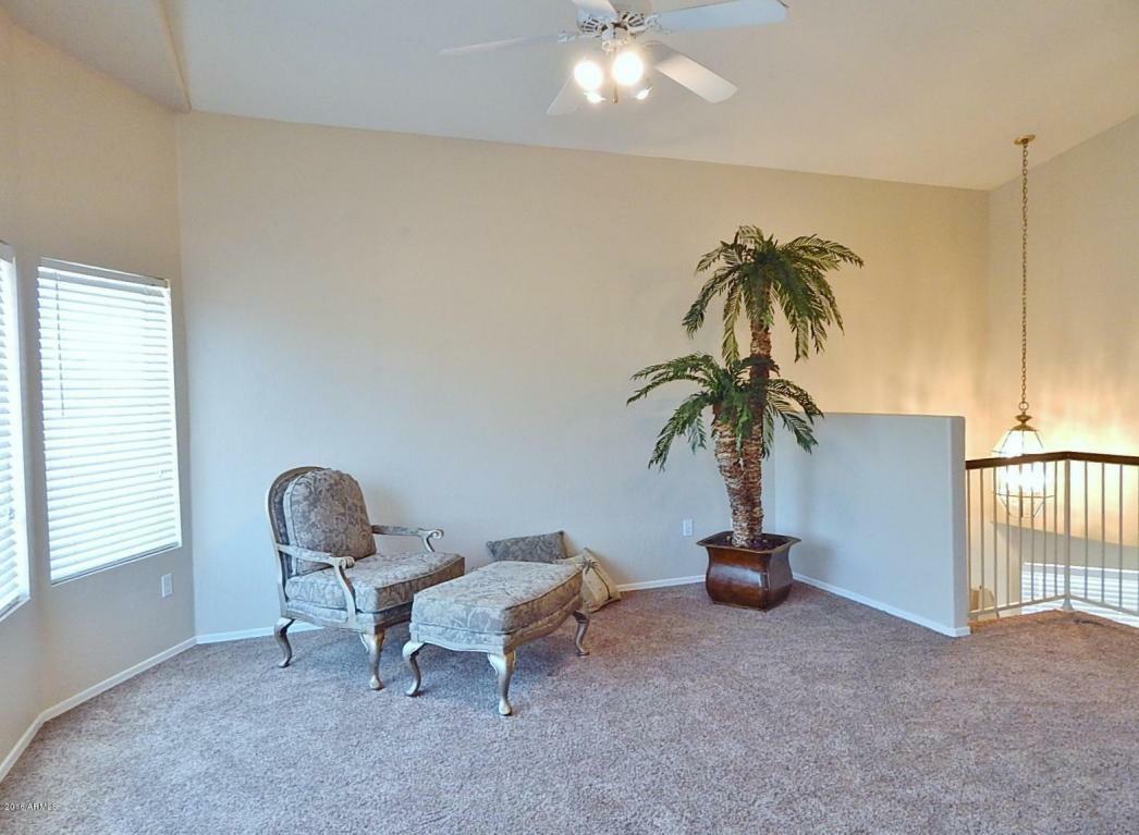 Property Photo: 1043 N Sparrow Drive AZ 85234
