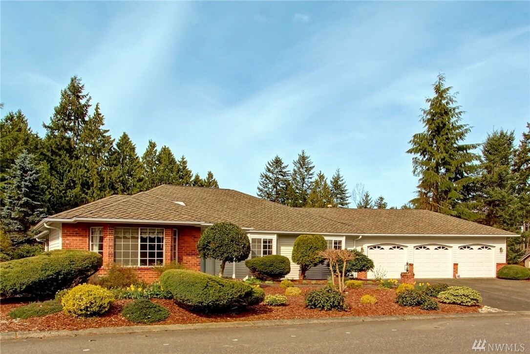 Property Photo:  11912 42nd Dr SE  WA 98208 