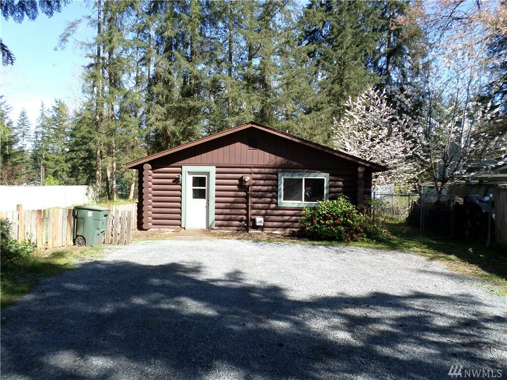 Property Photo:  2121 131st Ave NE  WA 98258 