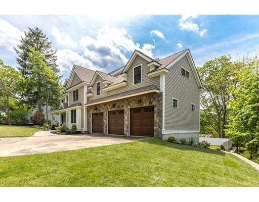 Property Photo: 10 Linmoor Terrace MA 02420