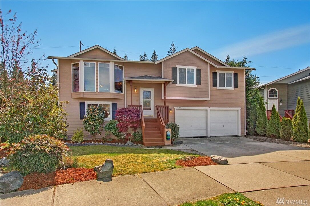 Property Photo:  17307 73rd Dr NE  WA 98223 