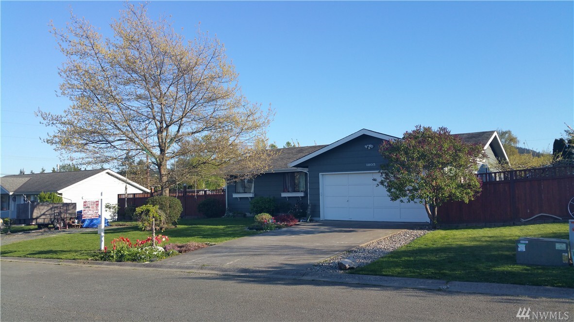 Property Photo: 1805 Down Jones Wy WA 98221