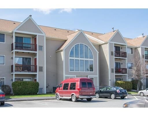 Property Photo:  92 Hunters Run Pl 92  MA 01832 