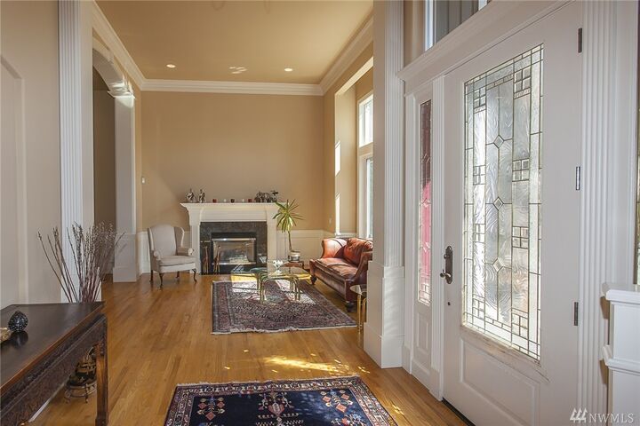 Property Photo:  5623  152nd Avenue SE  WA 98006 