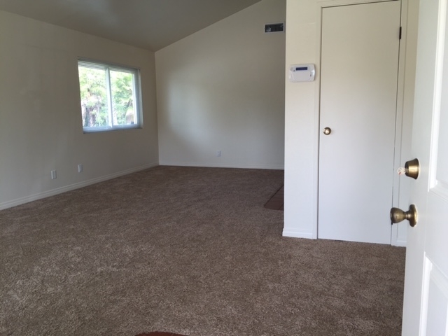 Property Photo:  1808 Calle Sinaloa  CA 92084 