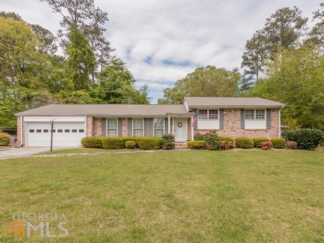 Property Photo: 3061 Haverford Ln GA 30067
