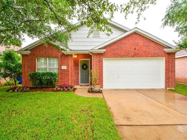 Property Photo:  1415 Nandina Drive  TX 78613 