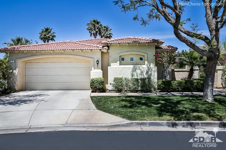 Property Photo:  4 Novato Terrace  CA 92270 