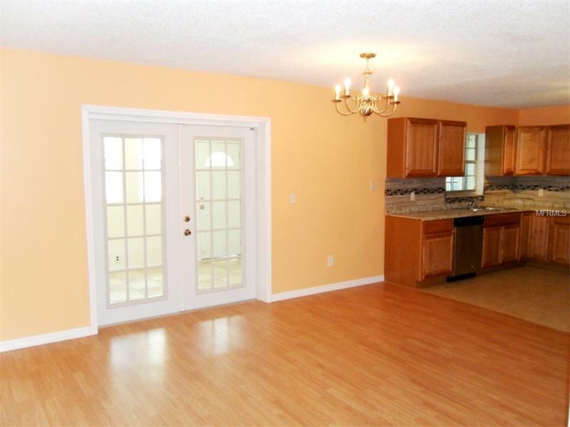 Property Photo: 8029 Towne Court FL 32818
