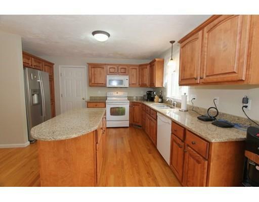 Property Photo:  3 Primrose Ln  MA 01527 