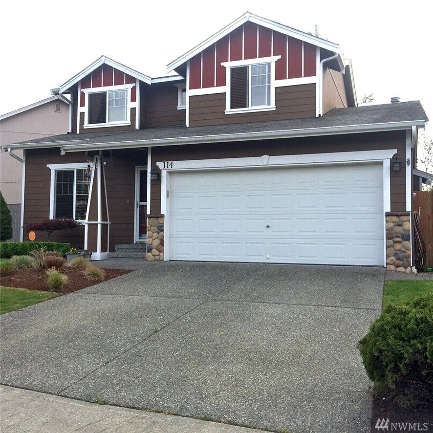 Property Photo:  114 119 Dr SE  WA 98258 