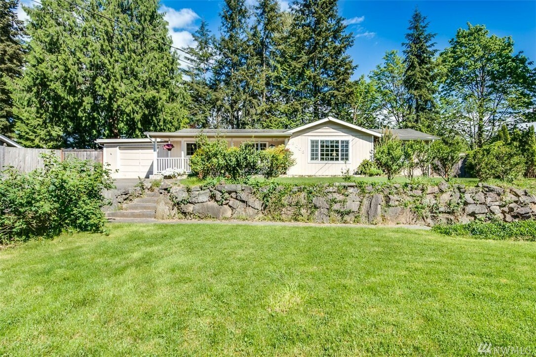 Property Photo:  3003 95th Dr SE  WA 98258 