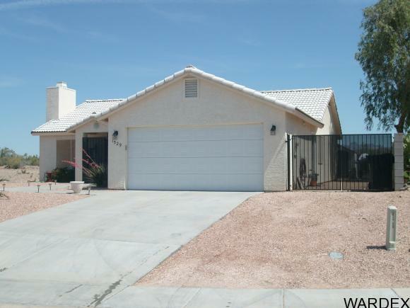 Property Photo:  1529 Ash Avenue  AZ 86442 