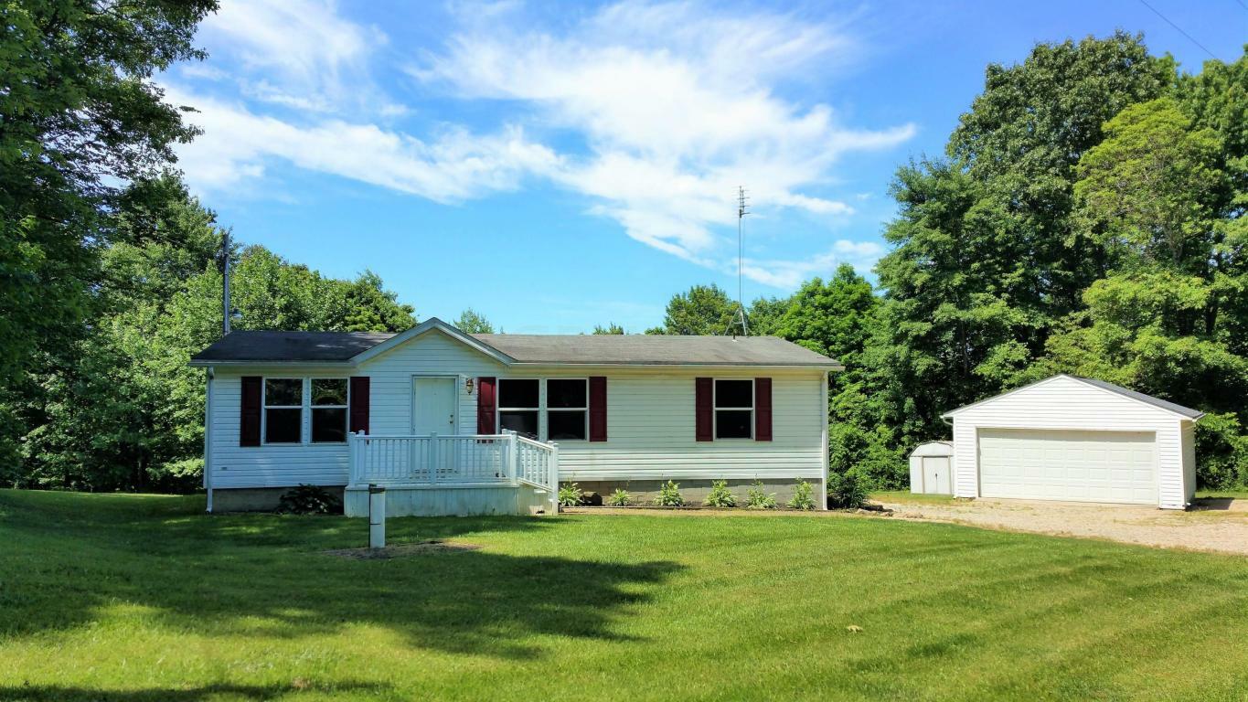 Property Photo: 18550 Brushy Fork SE Road OH 43056