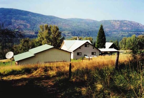 Property Photo: 4926 Woodspur Rd WA 99114
