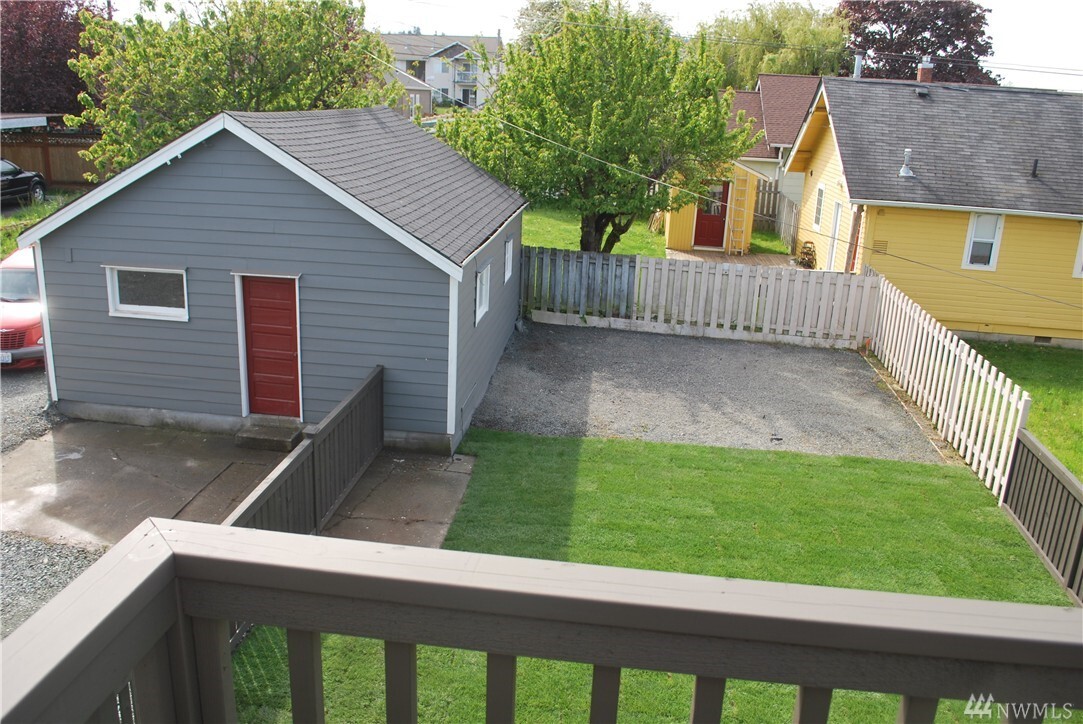 Property Photo: 2604 R Ave WA 98221