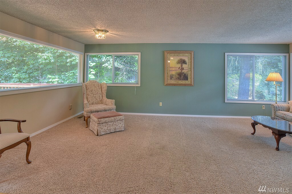 Property Photo: 11712 NE 145th St WA 98034