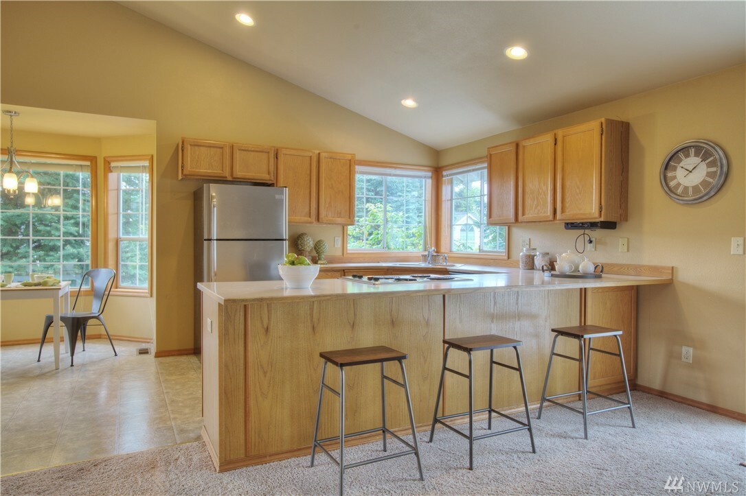 Property Photo: 1215 SW 347th Place WA 98023