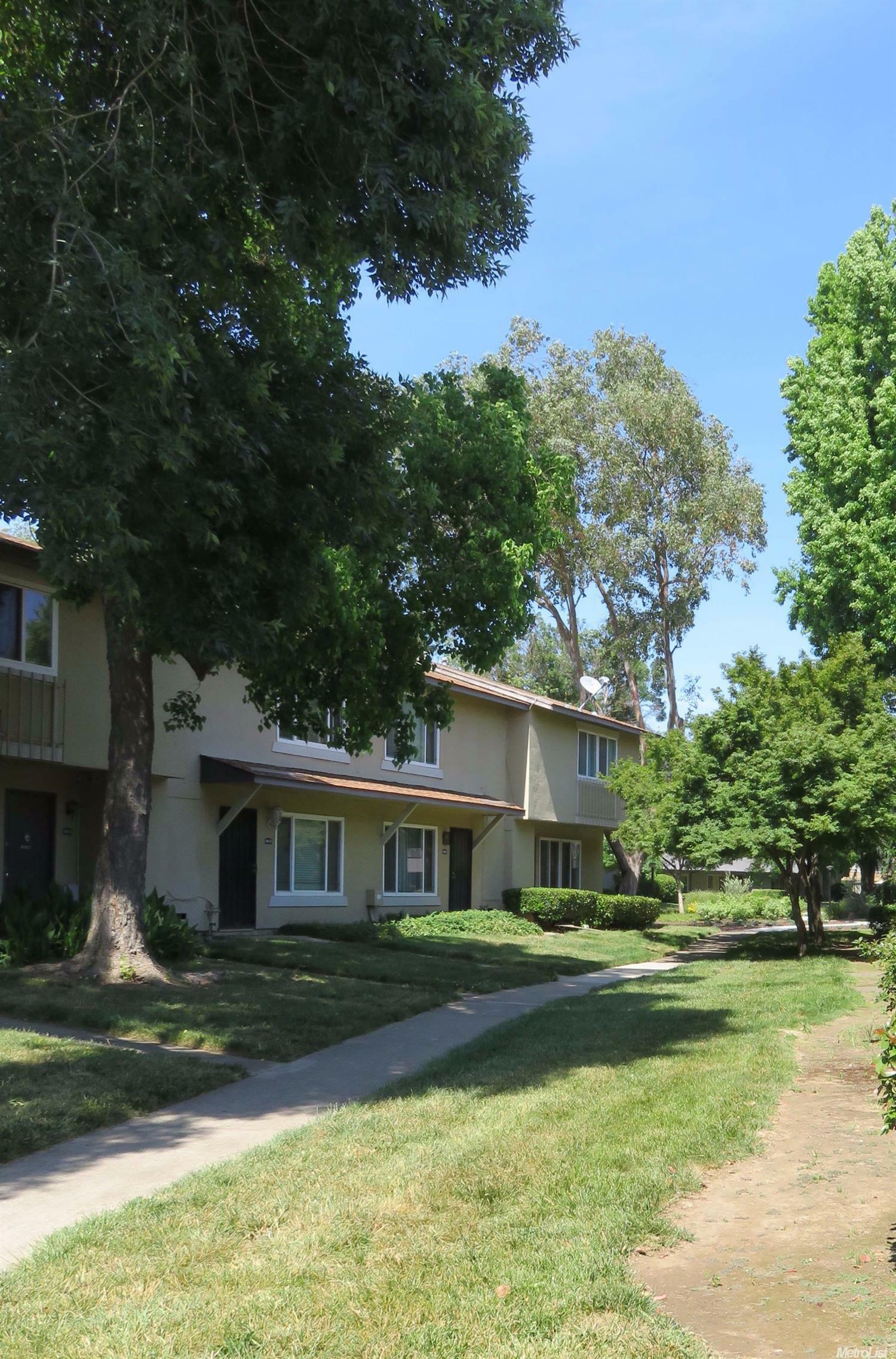 Property Photo:  8827 Salmon Falls Drive D  CA 95826 