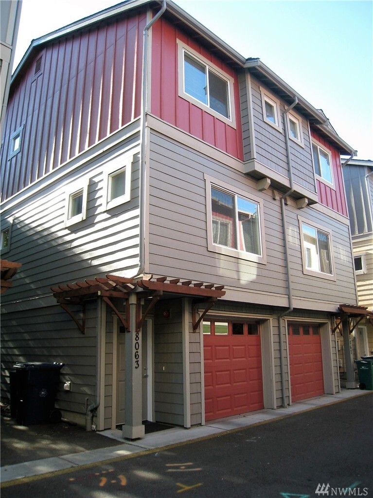 Property Photo: 8063 165th Lane NE WA 98052