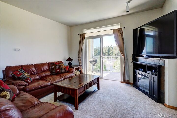 Property Photo:  10113 186th St E 252  WA 98375 